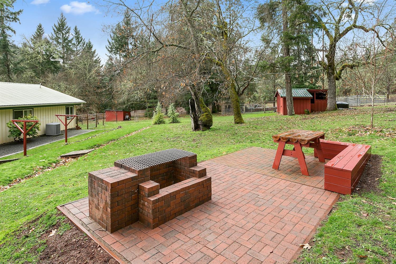 8050 North Applegate Road Grants Pass, OR 97527 - Photo 22 of 34 What a lovely place to sit and relax. G