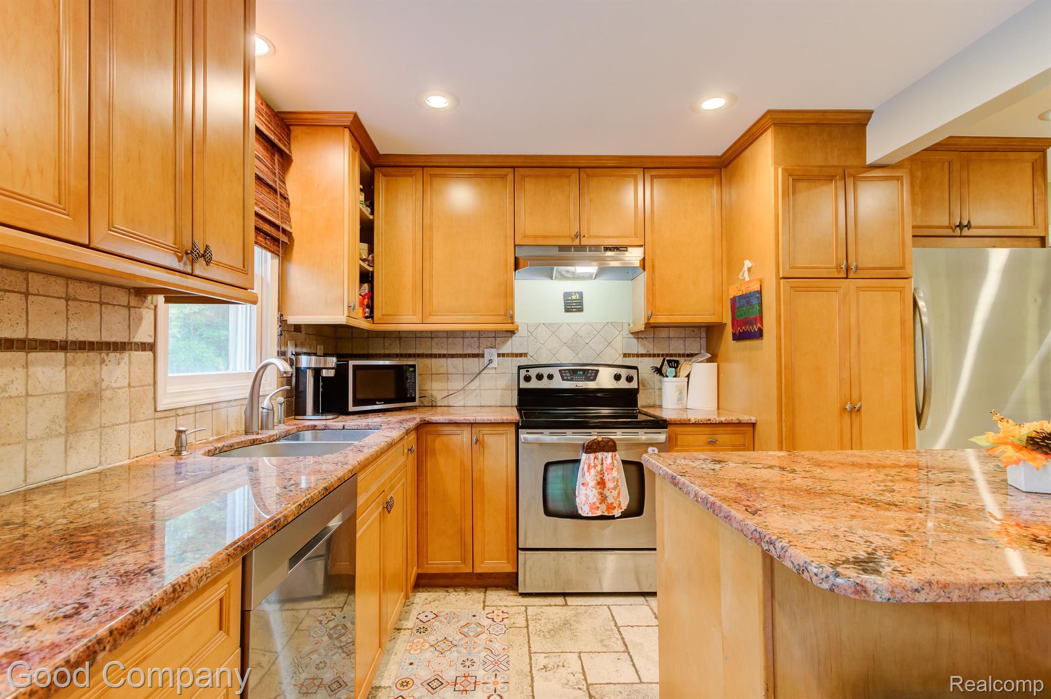 3119 South Adams Road Rochester, MI 48309 - Photo 9 of 34 Gallery Image 9