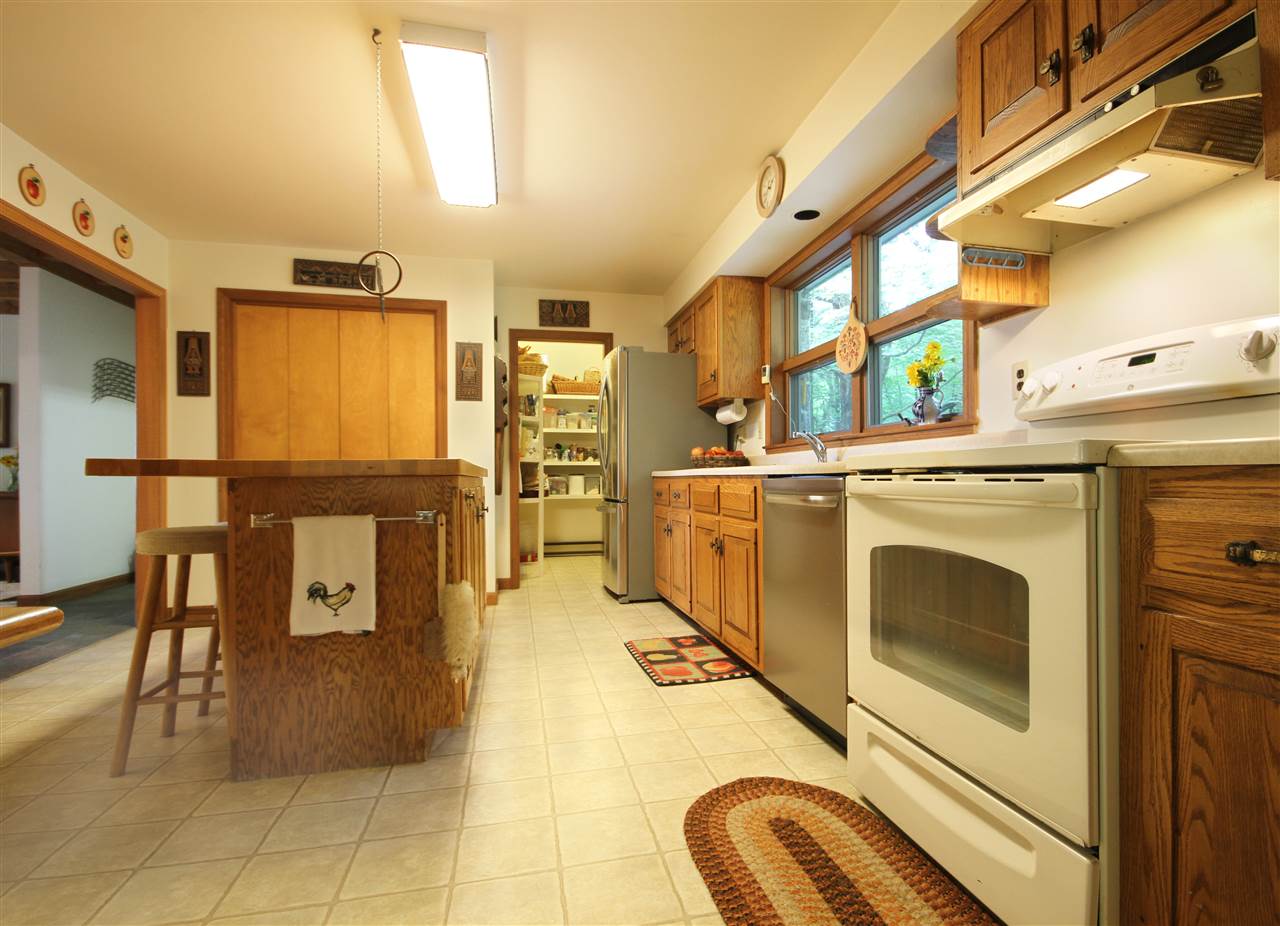 110 Ridgeline Road Panton, VT 05491 - Photo 6 of 32