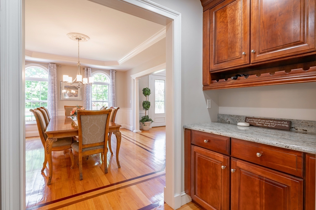 24 Tanglewood Drive Nashua, NH 03062 - Photo 11 of 41