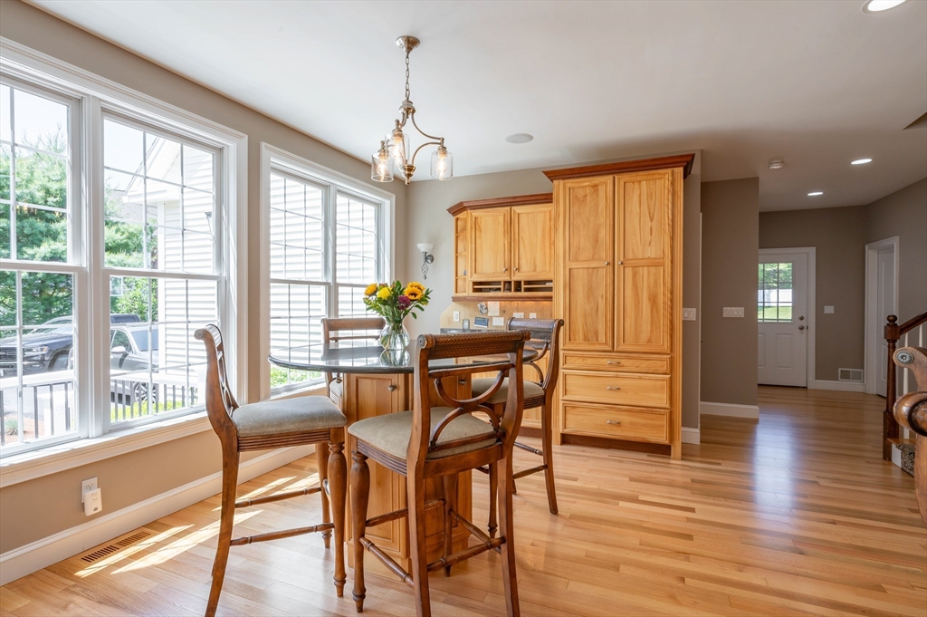 24 Tanglewood Drive Nashua, NH 03062 - Photo 13 of 41