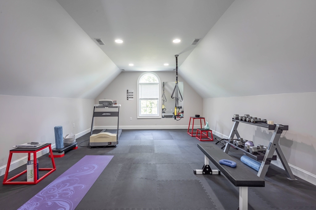 24 Tanglewood Drive Nashua, NH 03062 - Photo 25 of 41