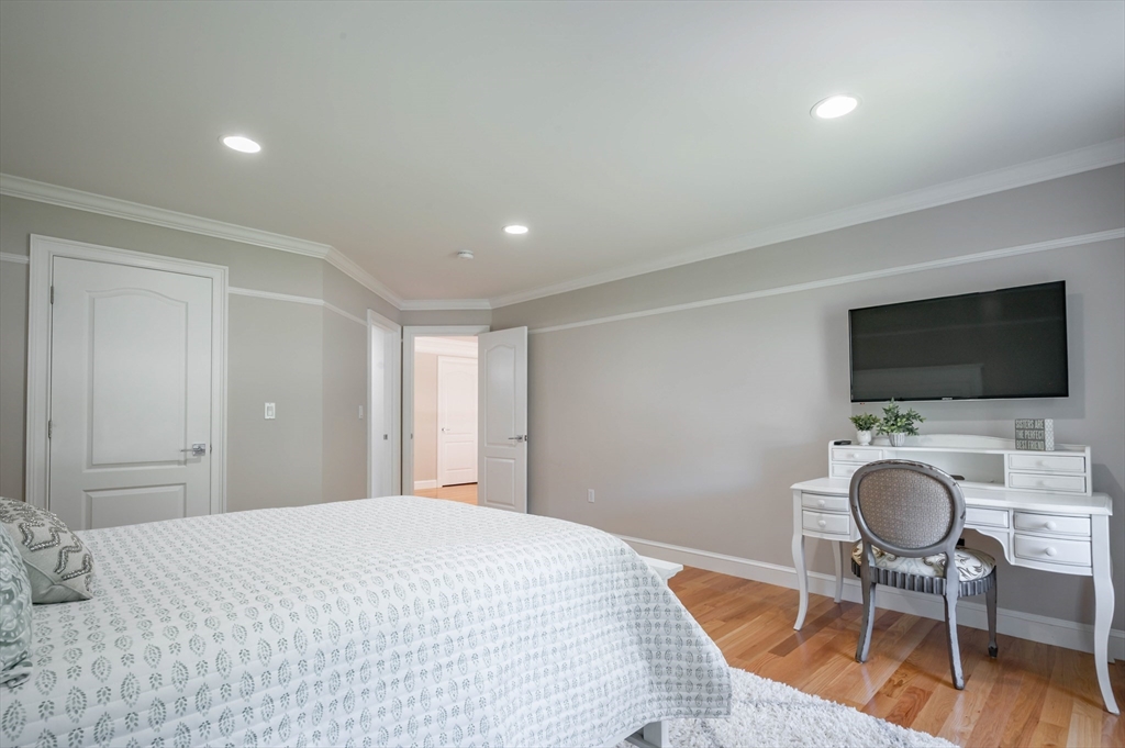 24 Tanglewood Drive Nashua, NH 03062 - Photo 32 of 41