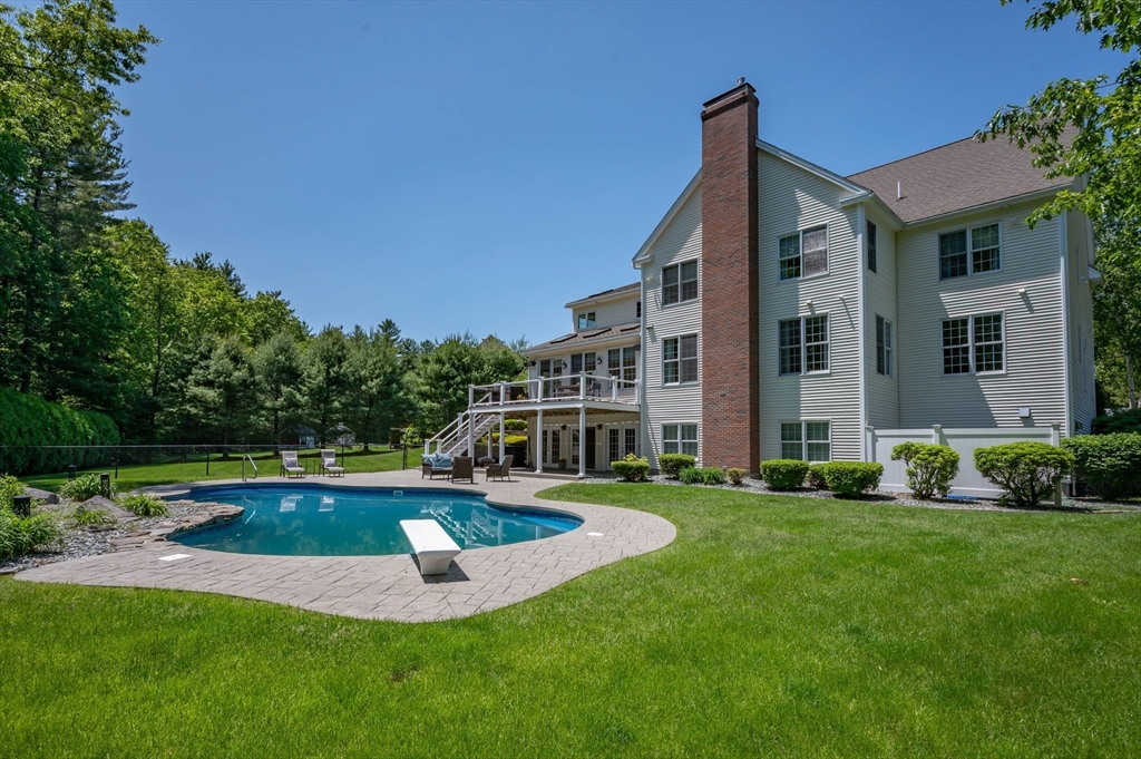 24 Tanglewood Drive Nashua, NH 03062 - Photo 34 of 41