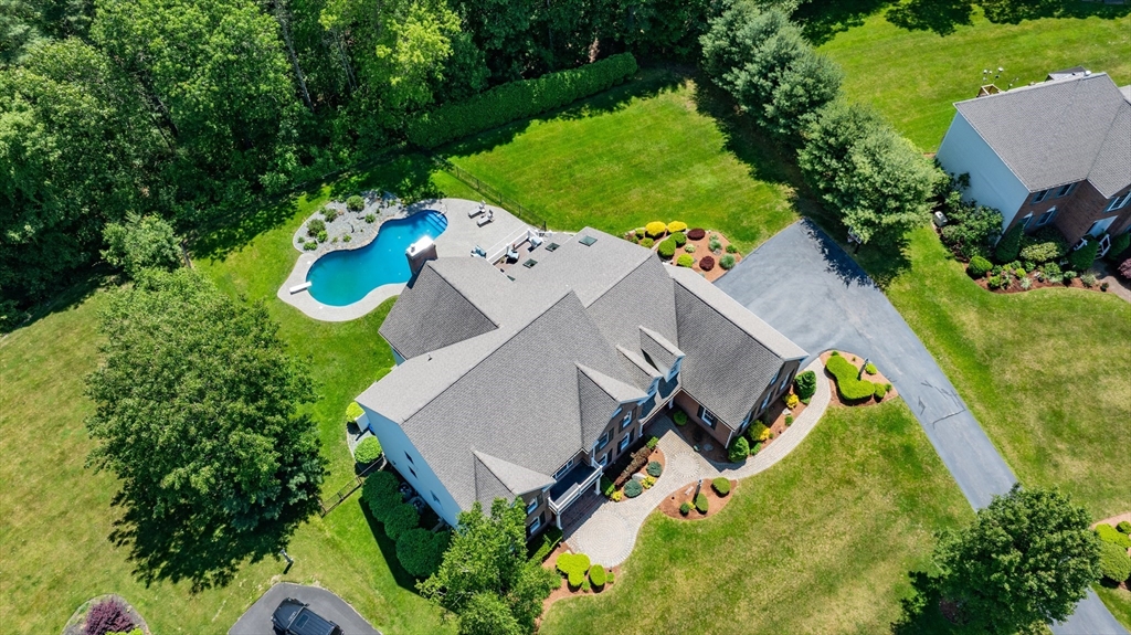 24 Tanglewood Drive Nashua, NH 03062 - Photo 4 of 41