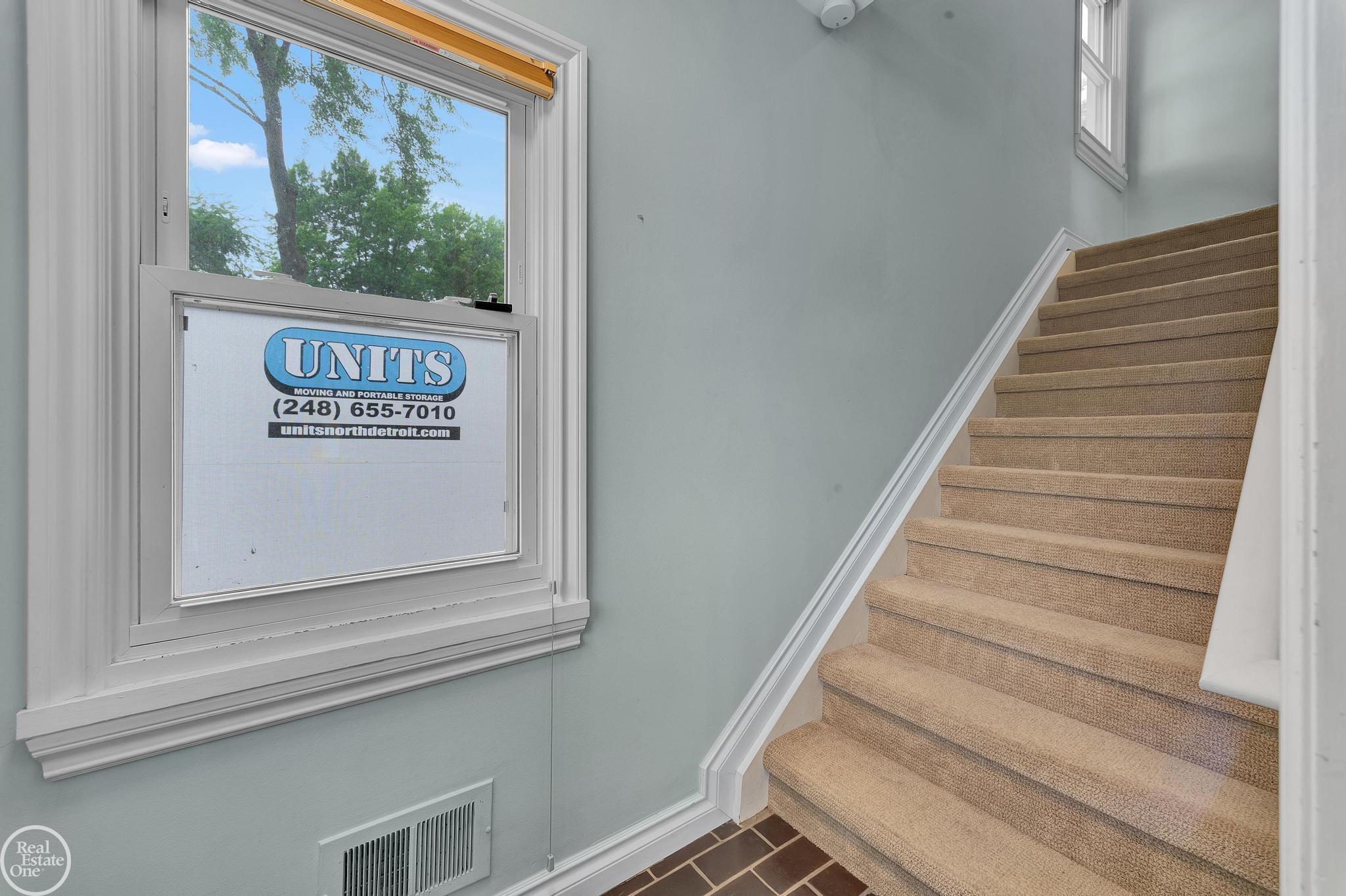 951 Hampton Road Grosse Pointe Woods, MI 48236 - Photo 48 of 85