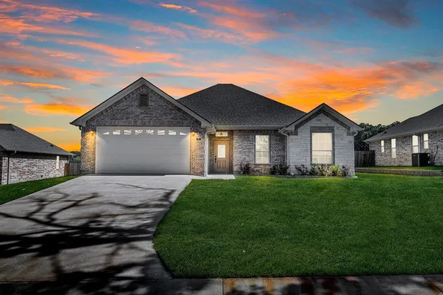 $275,000 | 114 Hay Meadow Drive, Winona, TX 75792