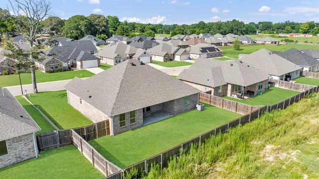 $275,000 | 114 Hay Meadow Drive, Winona, TX 75792