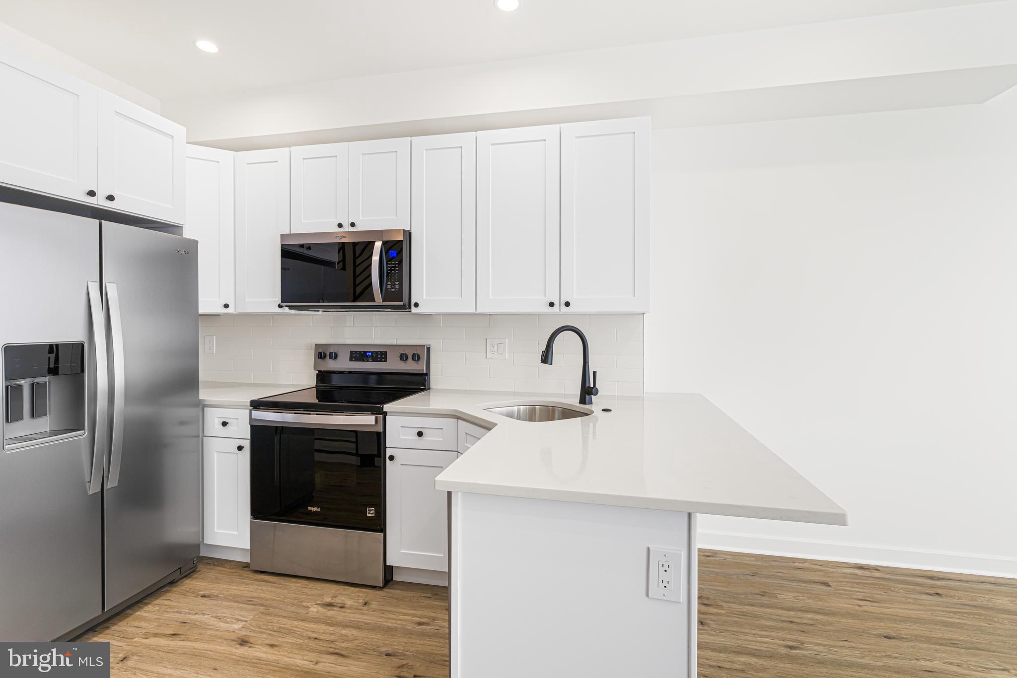 2350 Moore Street Philadelphia, PA 19145 - Photo 4 of 20