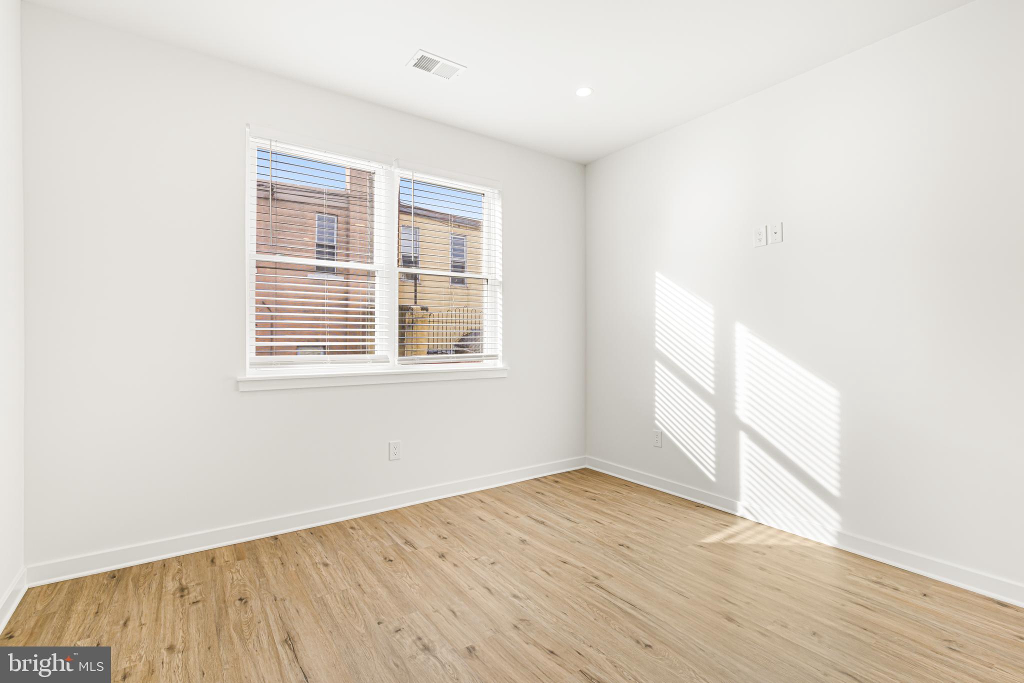 2350 Moore Street Philadelphia, PA 19145 - Photo 6 of 20