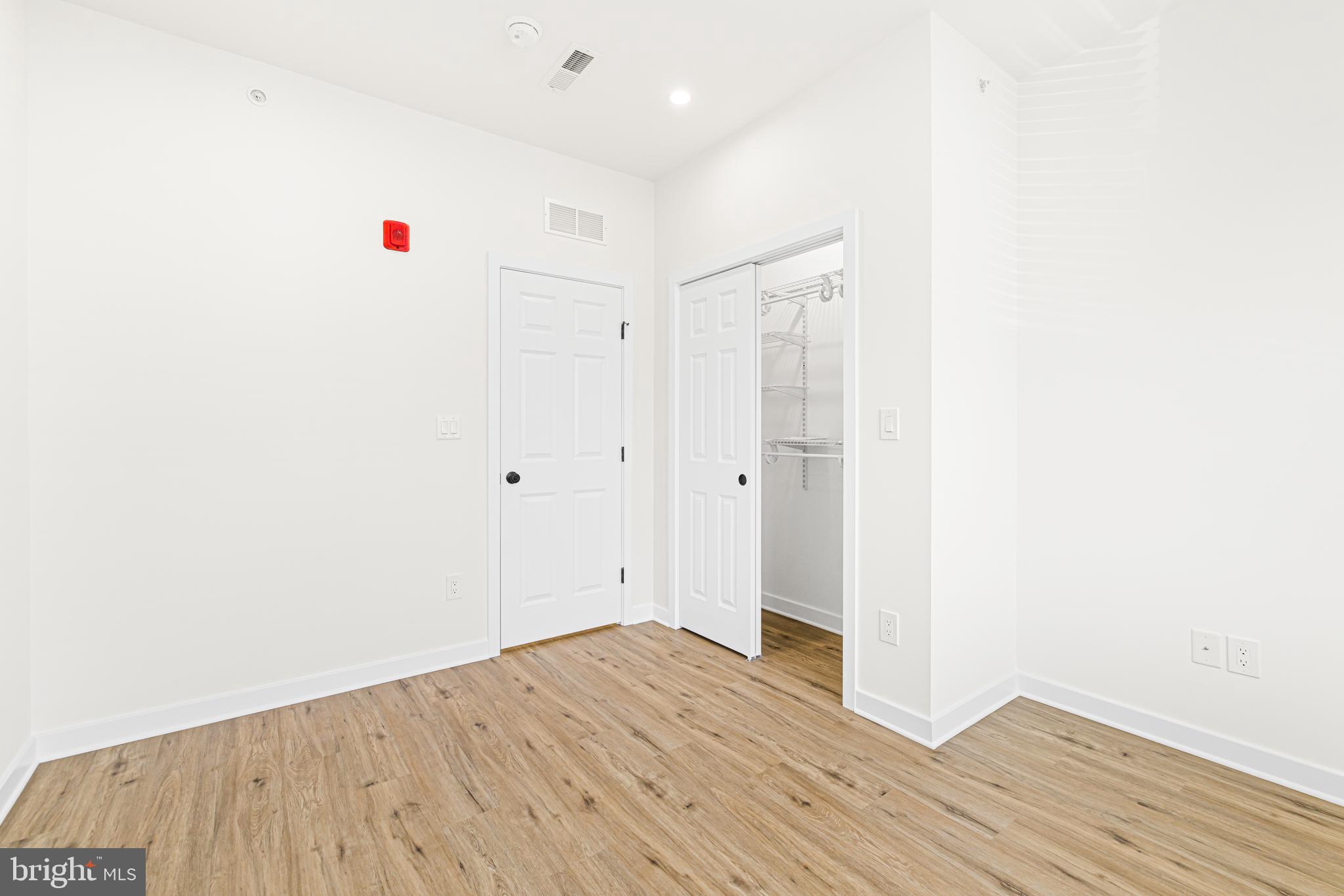 2350 Moore Street Philadelphia, PA 19145 - Photo 10 of 20