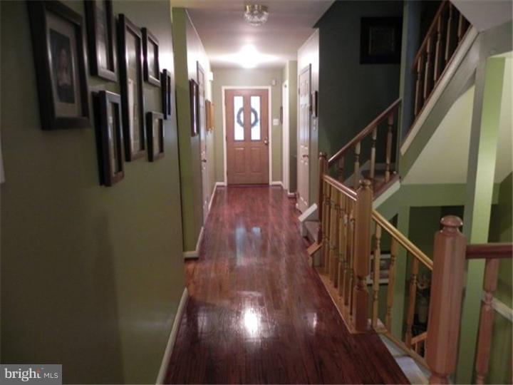 36 Main Street Chesterbrook, PA 19087 - Photo 22 of 25 Hallway