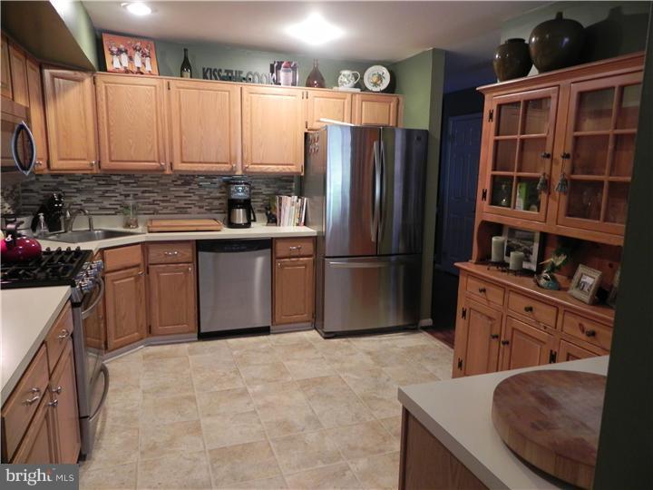 36 Main Street Chesterbrook, PA 19087 - Photo 9 of 25 Kitchen
