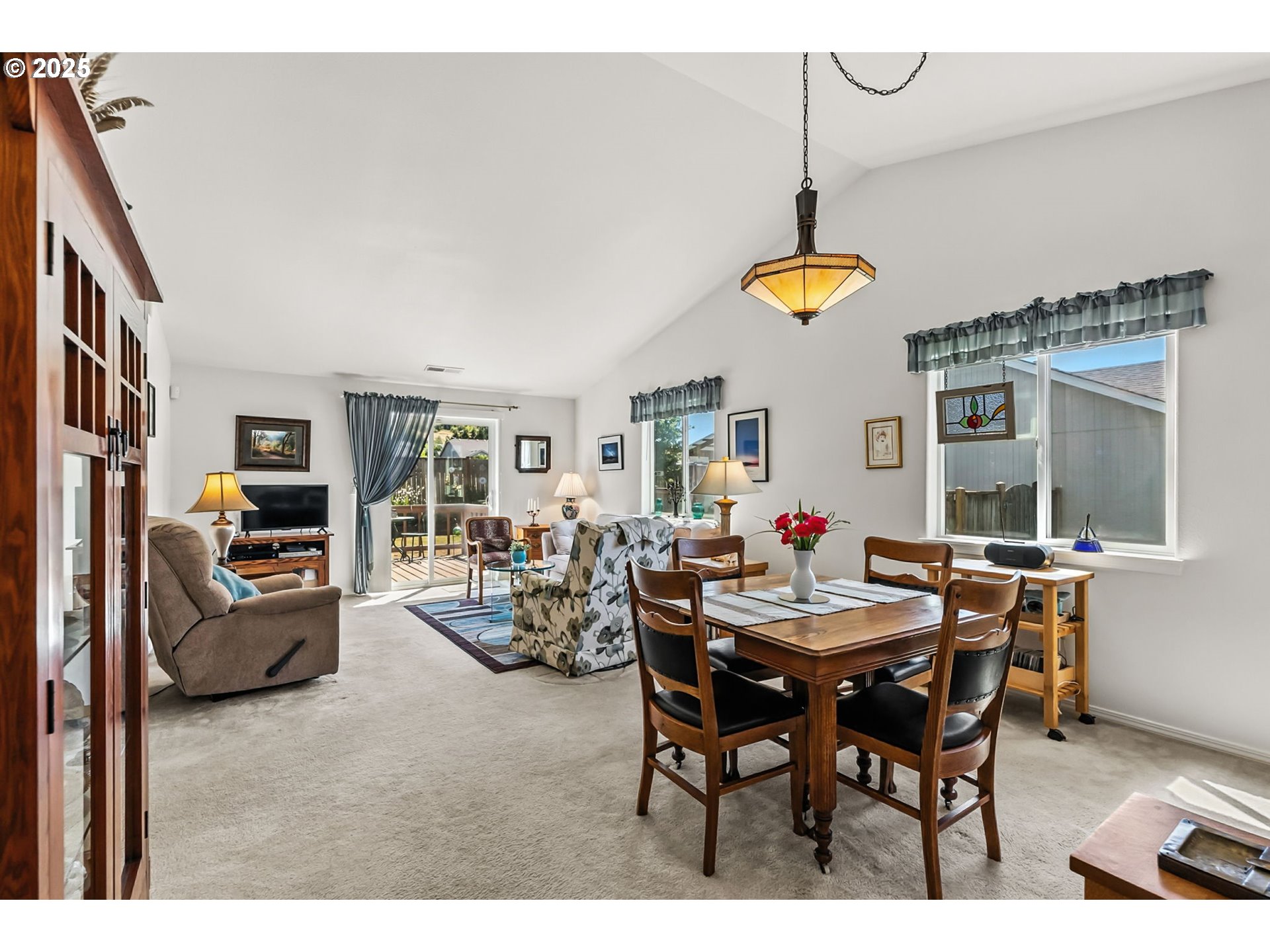 1933 South 58th Street Springfield, OR 97478 - Photo 5 of 32 a view of a dining room with furniture