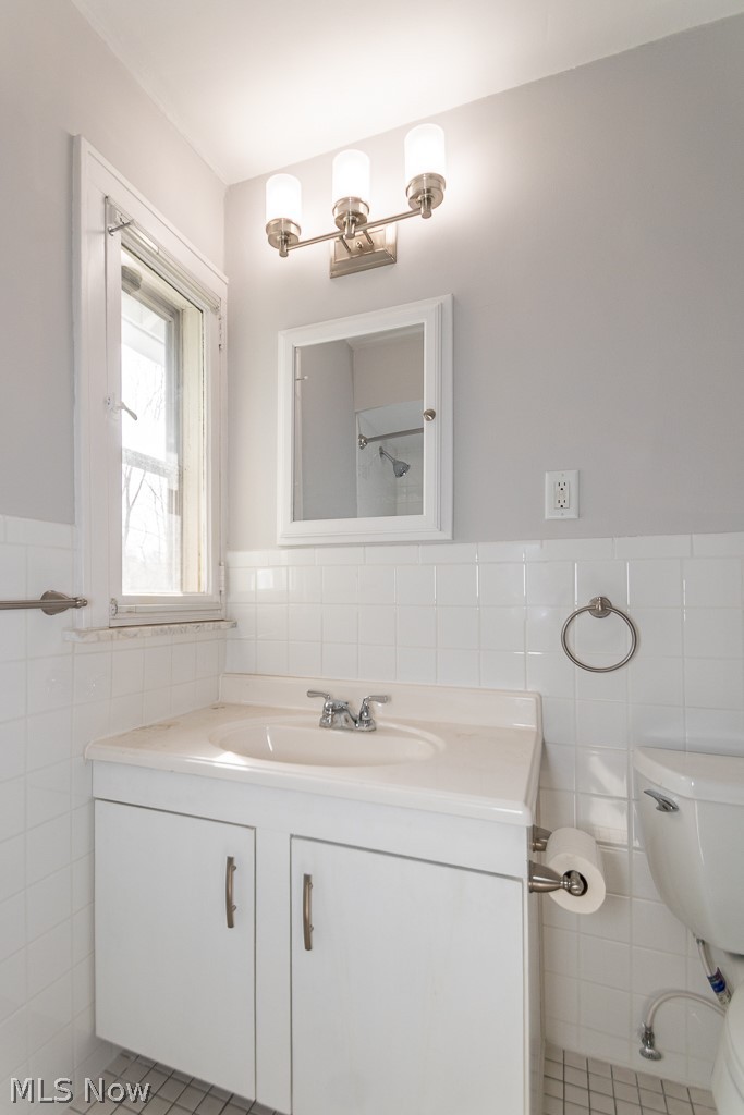 923 Greyton Road Cleveland Heights, OH 44112 - Photo 13 of 25