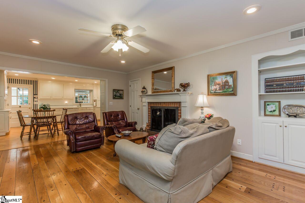 5 Normandy Road Greenville, SC 29615 - Photo 9 of 20 Gallery Image 9