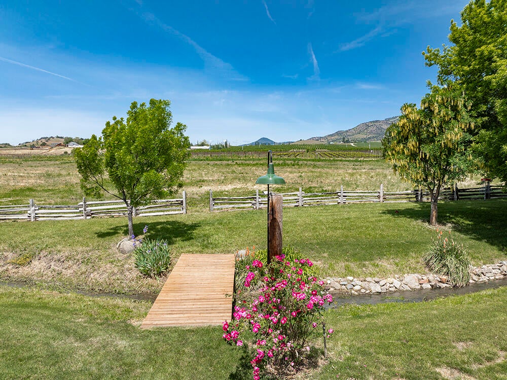 679 West Valley View Road Talent, OR 97540 - Photo 54 of 77 DJI_0170