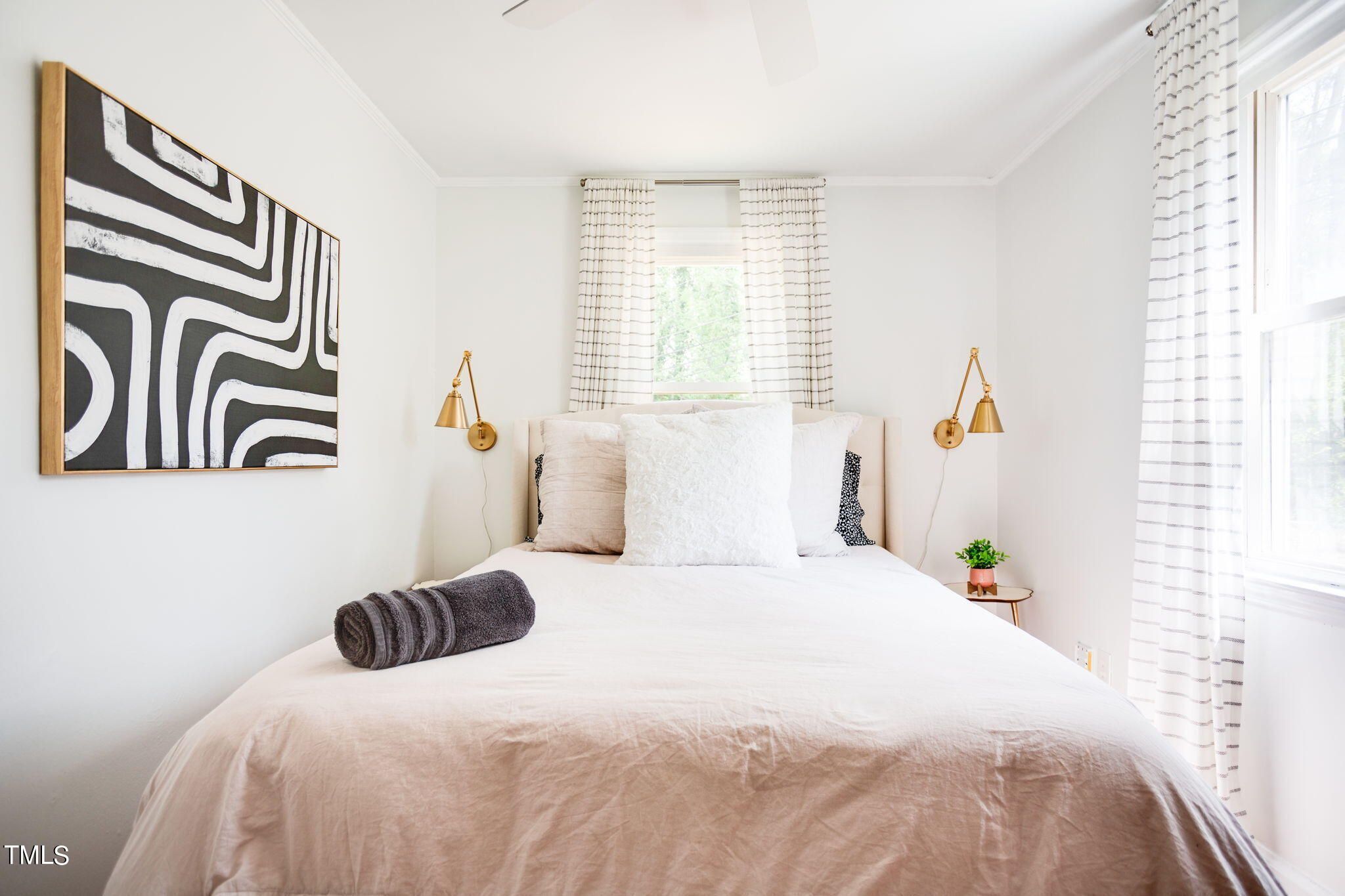 2206 Brewer Street Raleigh, NC 27608 - Photo 22 of 30 34-web-or-mls-IMGL8081-enfuse-final