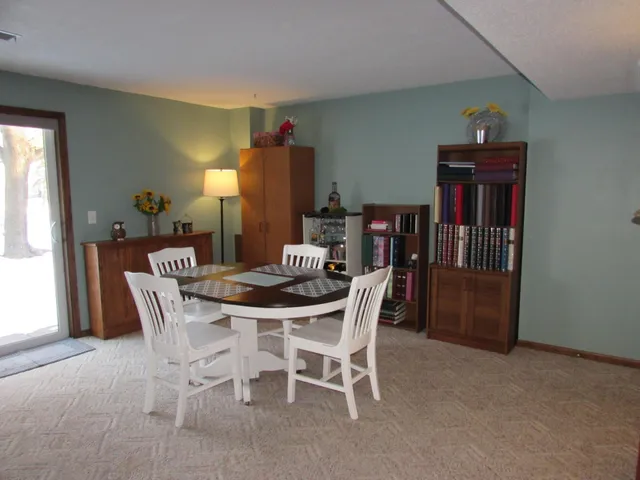 $350,000 | 501 South Fairlakes Avenue, Fairmont, MN 56031