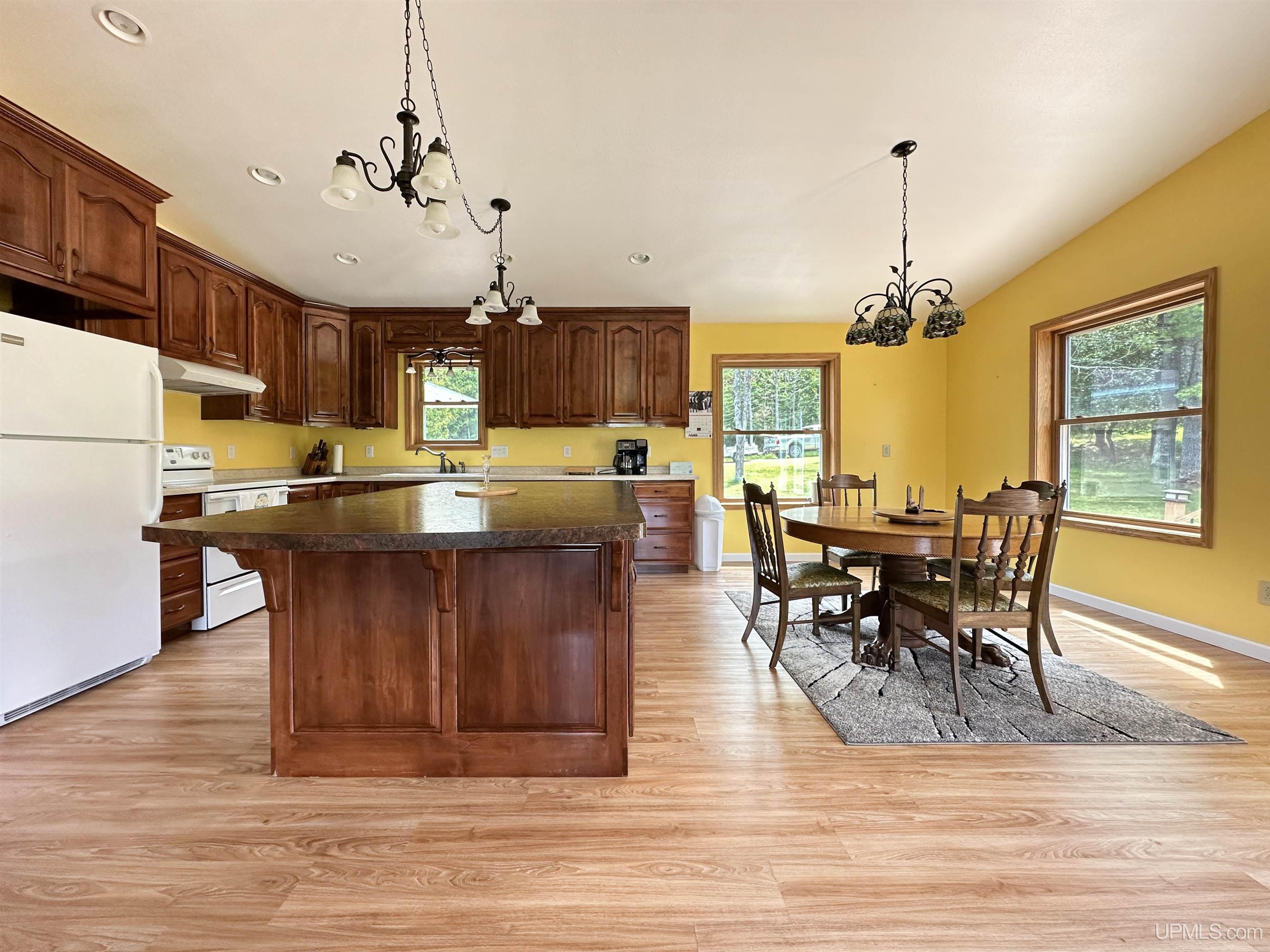3930 East East Road Powers, MI 49874 - Photo 4 of 26