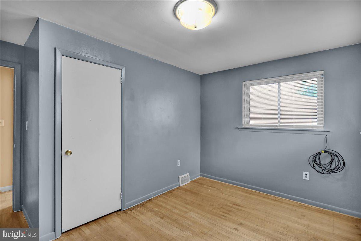 2304 Alsace Road Reading, PA 19604 - Photo 25 of 38 a view of a livingroom with wooden floor