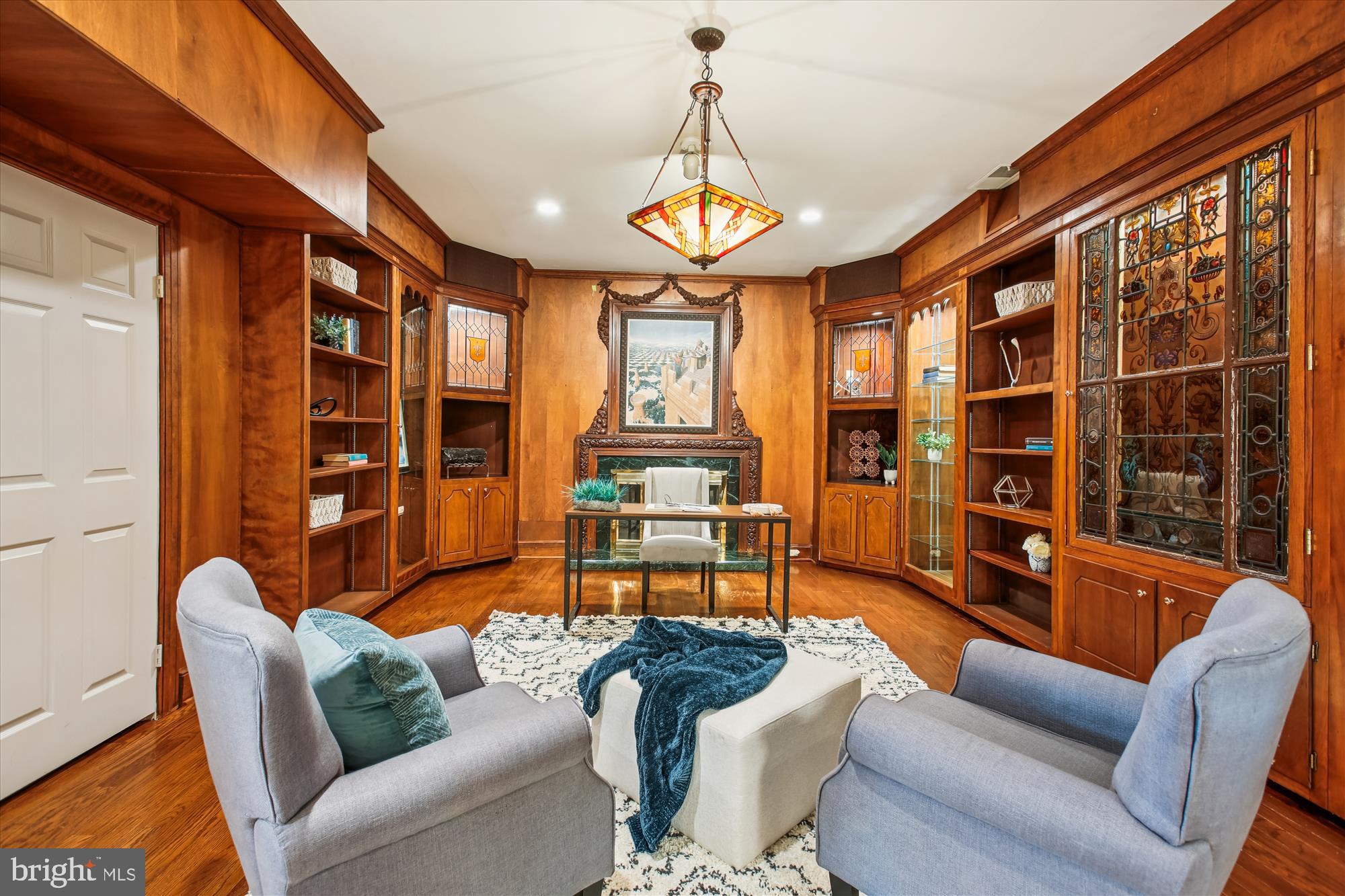 4016 Linnean Avenue Northwest Washington, DC 20008 - Photo 5 of 37 Library with Fireplace