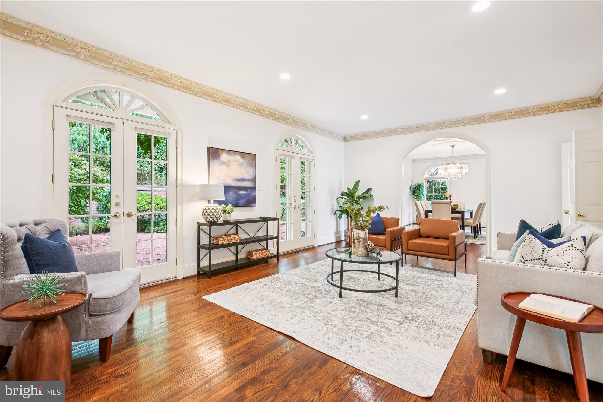 4016 Linnean Avenue Northwest Washington, DC 20008 - Photo 10 of 37 Multiple Seating Areas