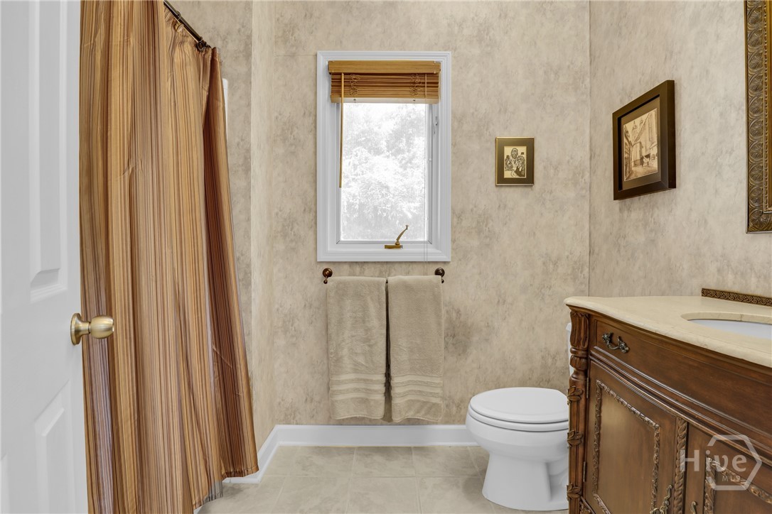 38 Monastery Road Savannah, GA 31411 - Photo 29 of 53 Guest bath 1