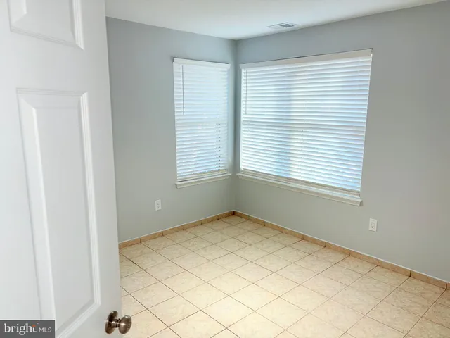 $2,100 | 265 Barclay Court, West Deptford, NJ 08051