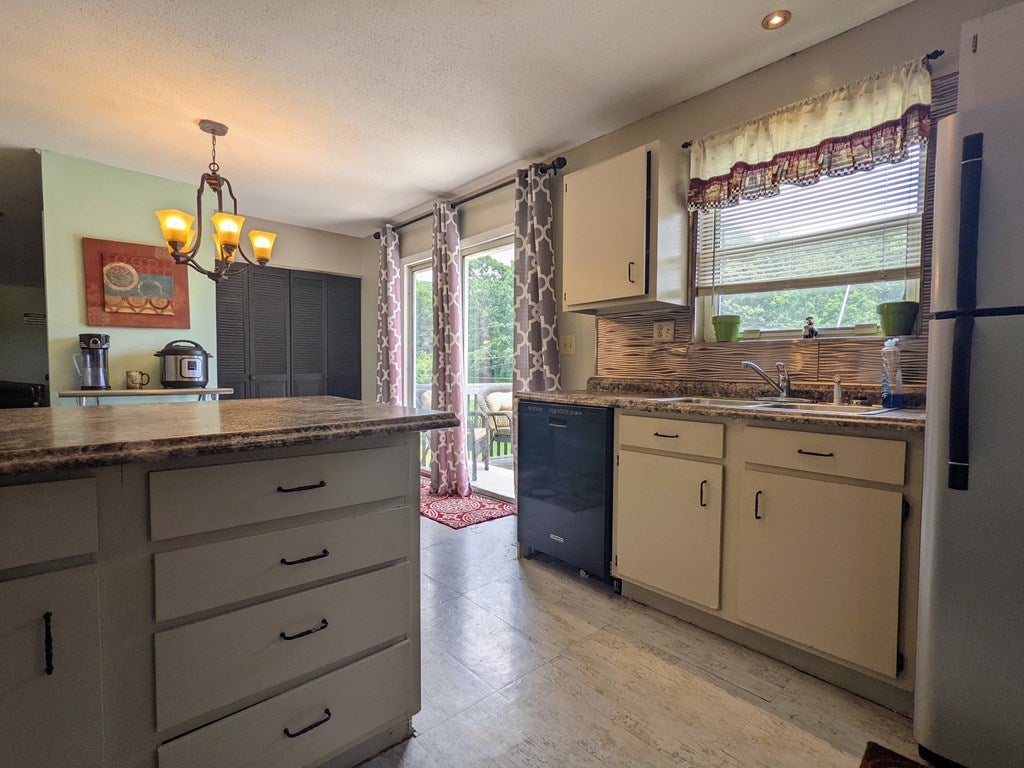 2985 Cleveland Road Cleveland, VA 24225 - Photo 11 of 30 Gallery Image 11