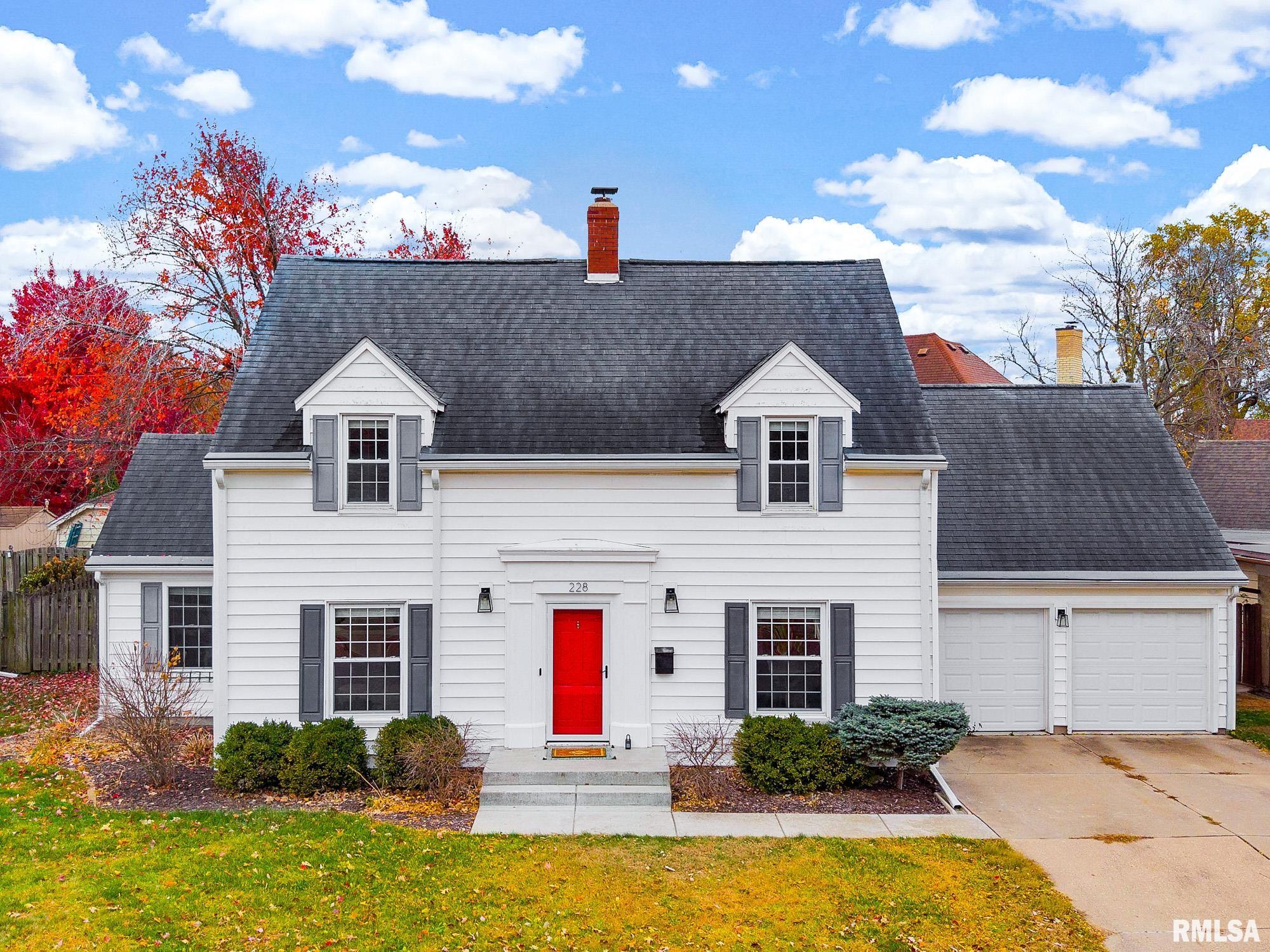 228 North Kickapoo Terrace Peoria, IL 61604 - Photo 1 of 50