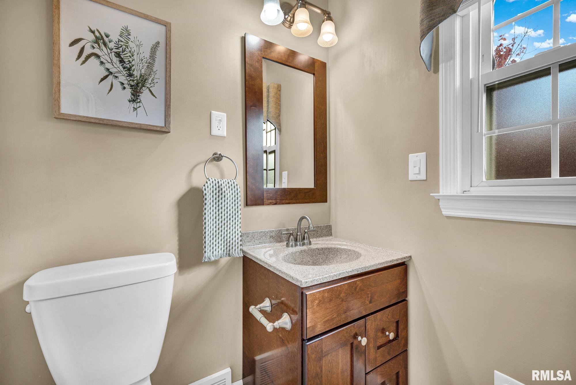 228 North Kickapoo Terrace Peoria, IL 61604 - Photo 22 of 50