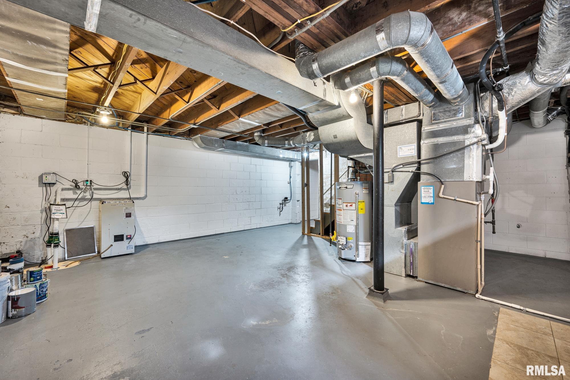 228 North Kickapoo Terrace Peoria, IL 61604 - Photo 25 of 50