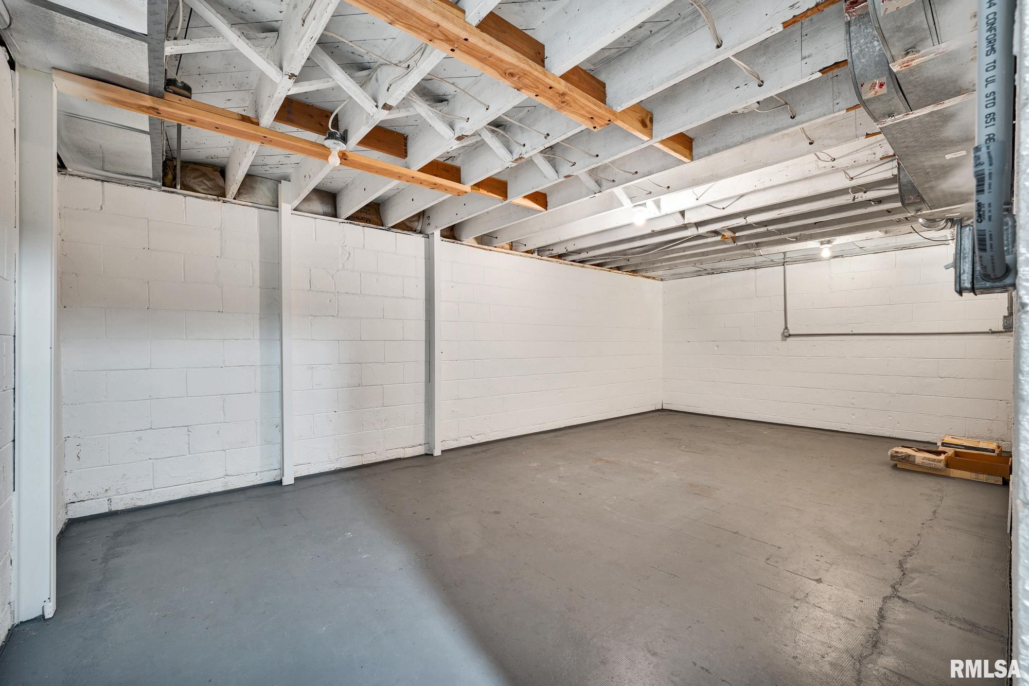 228 North Kickapoo Terrace Peoria, IL 61604 - Photo 26 of 50