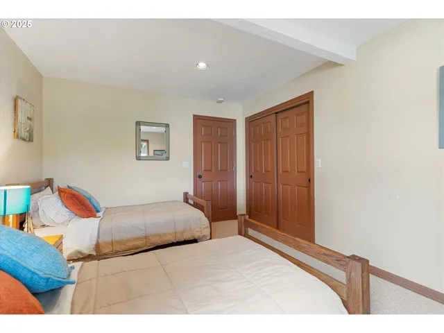 $1,395,000 | 1635 Northeast East Devils Lake Road, Otis, OR 97368