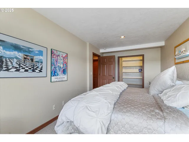 $1,395,000 | 1635 Northeast East Devils Lake Road, Otis, OR 97368