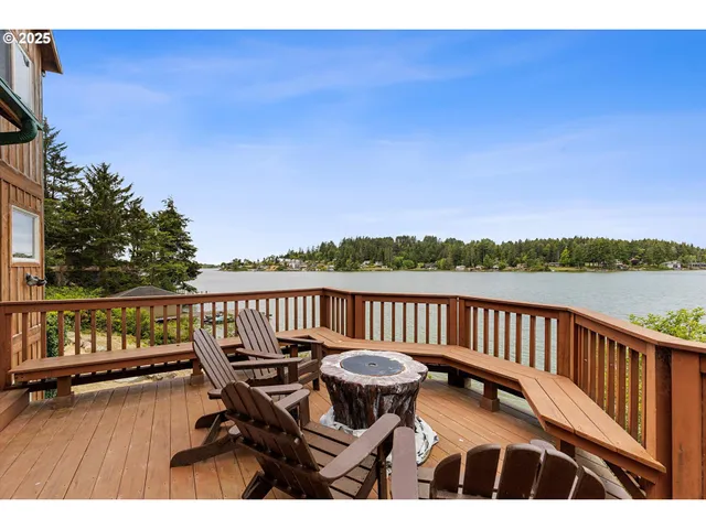 $1,395,000 | 1635 Northeast East Devils Lake Road, Otis, OR 97368