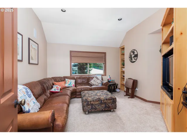 $1,395,000 | 1635 Northeast East Devils Lake Road, Otis, OR 97368