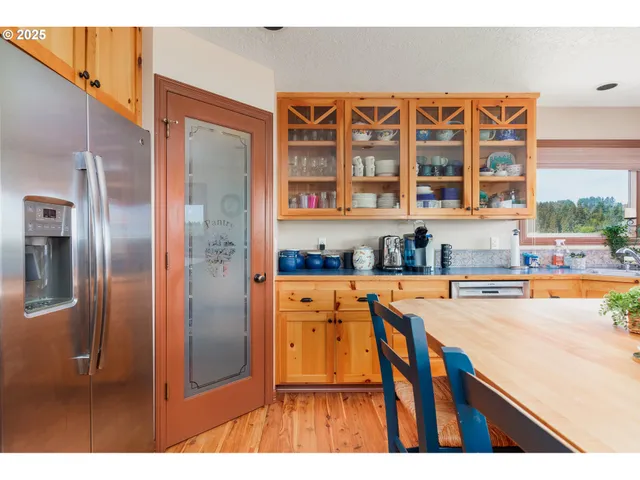 $1,395,000 | 1635 Northeast East Devils Lake Road, Otis, OR 97368