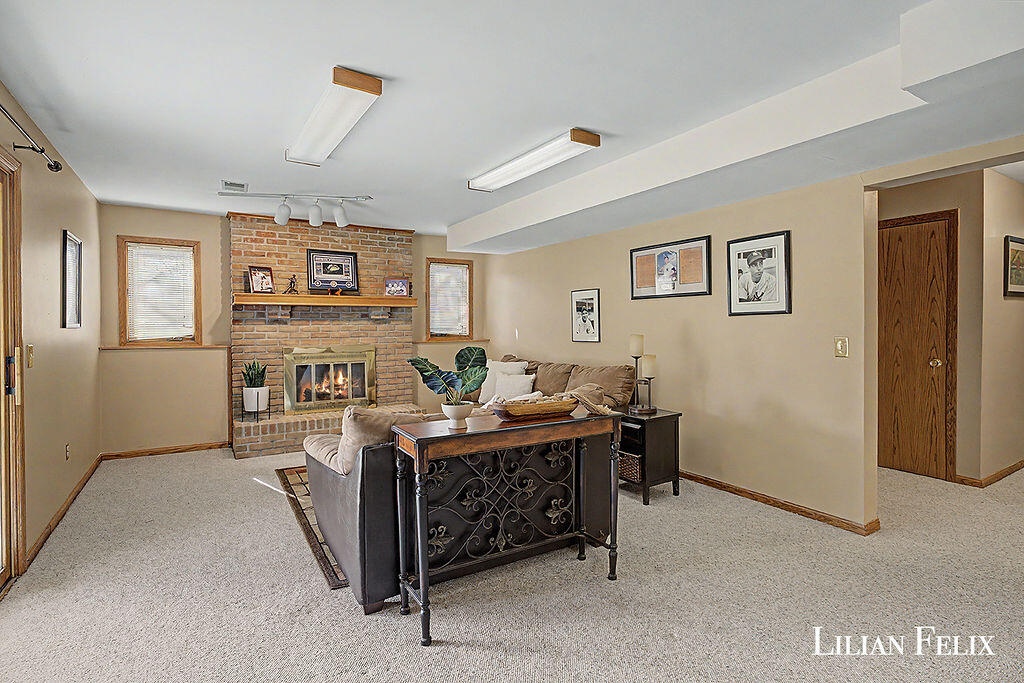 7924 Park Ridge Drive Southwest Jenison, MI 49428 - Photo 38 of 59 3X0A8713