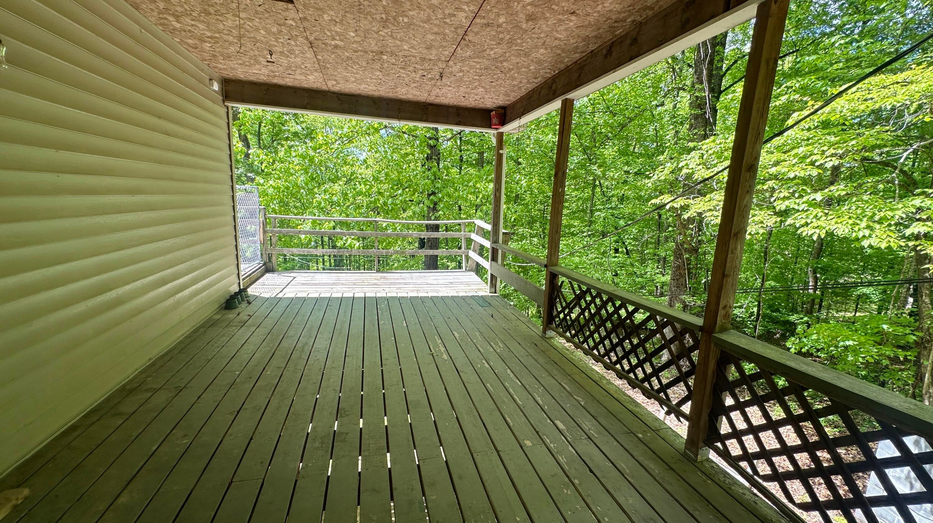 186 View Road Alderson, WV 24910 - Photo 7 of 39 Covered Deck