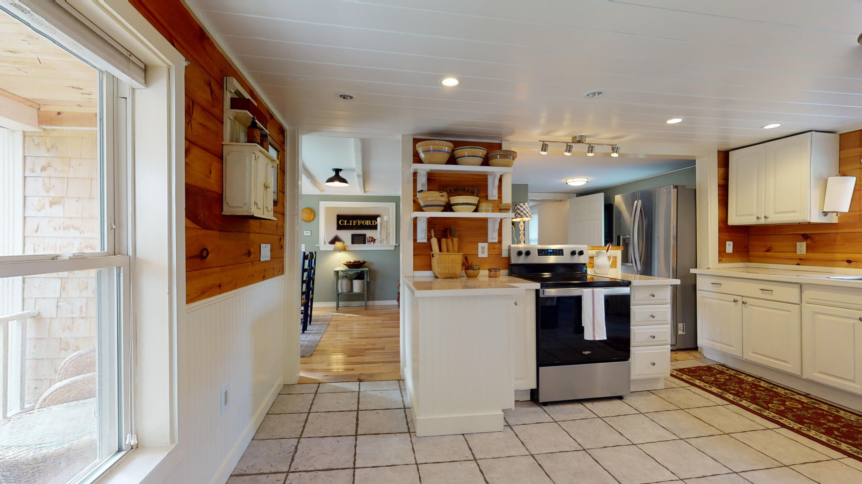 784 Gray Road Windham, ME 04062 - Photo 15 of 49 20 int