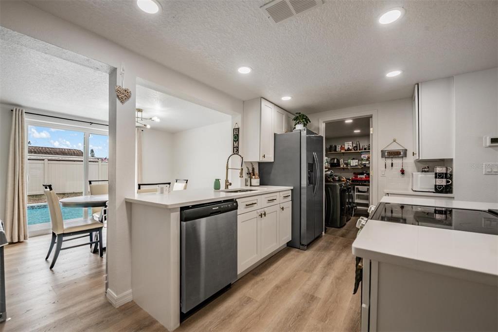 7634 Judith Crescent Port Richey, FL 34668 - Photo 11 of 40