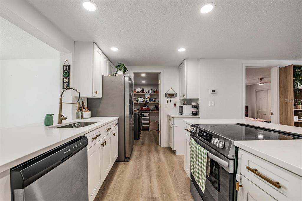 7634 Judith Crescent Port Richey, FL 34668 - Photo 12 of 40