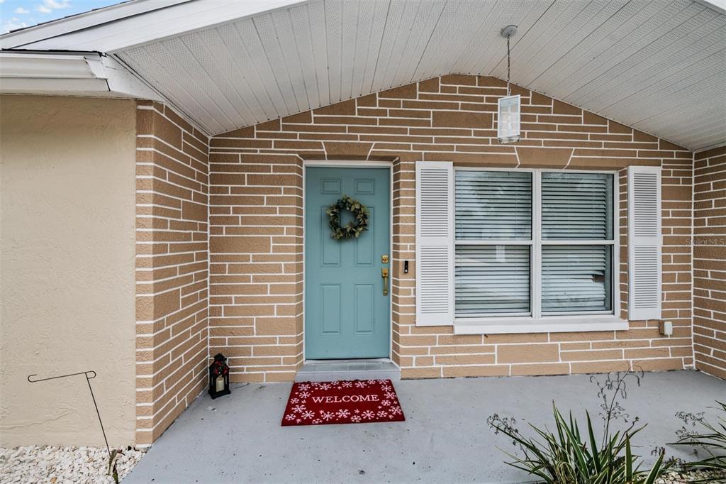 7634 Judith Crescent Port Richey, FL 34668 - Photo 3 of 40