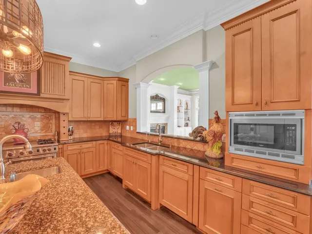 $5,995 | 106 Michigan Court, Racine, WI 53402