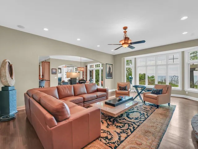 $5,995 | 106 Michigan Court, Racine, WI 53402