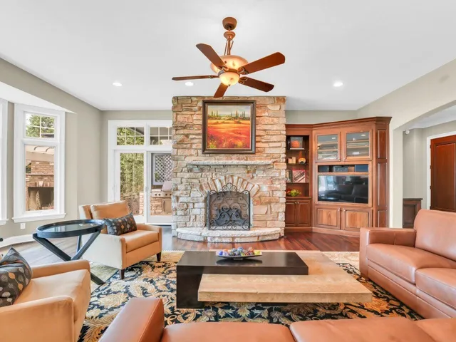 $5,995 | 106 Michigan Court, Racine, WI 53402