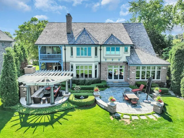 $5,995 | 106 Michigan Court, Racine, WI 53402