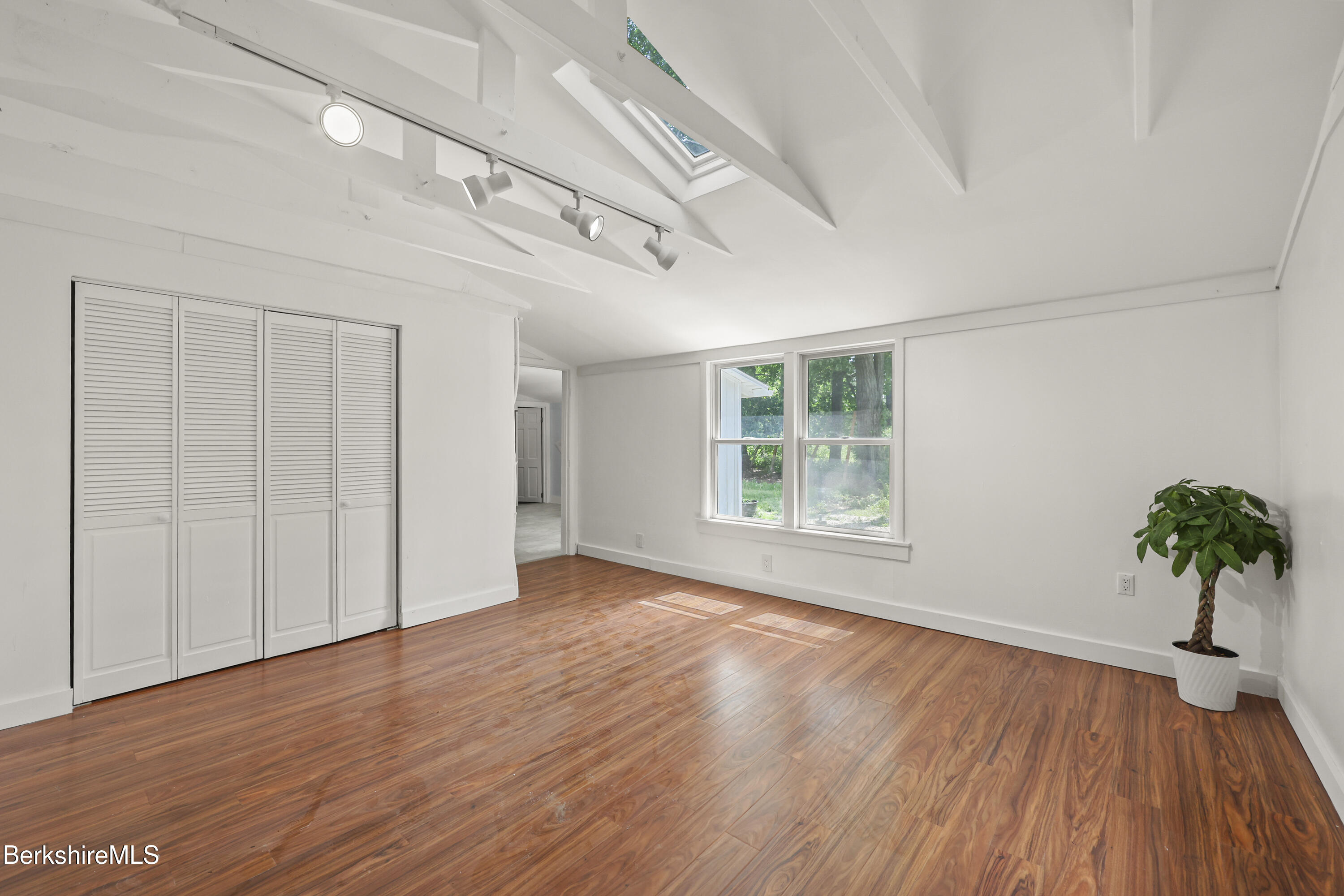 689 North Main Street Sheffield, MA 01257 - Photo 10 of 24 115 Bedroom Two